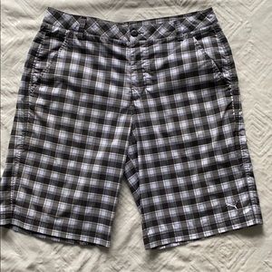 Men’s Puma casual shorts size W34 black/white